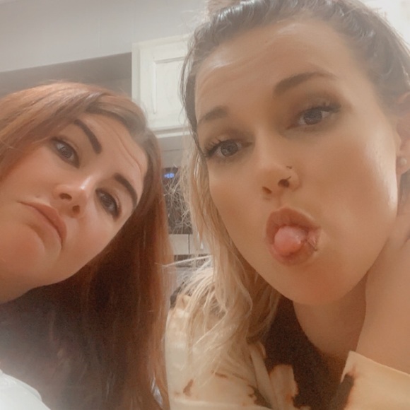 Meet your Posher, Rachel - Picture 1 of 1